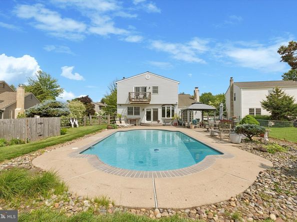 159 Hunt Drive, Horsham PA 19044