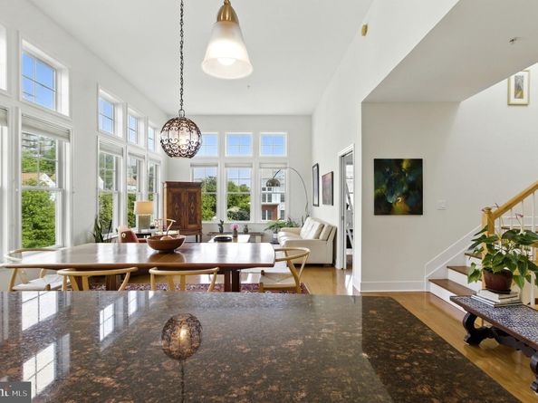 1418 N Rhodes Street B422, Arlington VA 22209
