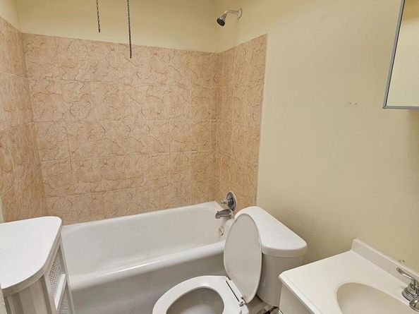 3902 Howland Street, Philadelphia PA 19124