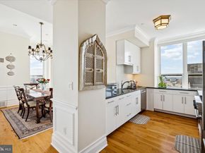 1425 Locust Street 33A, Philadelphia PA 19102