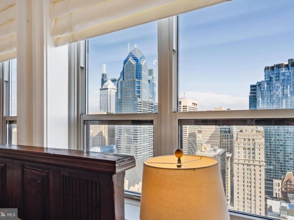 1425 Locust Street 33A, Philadelphia PA 19102