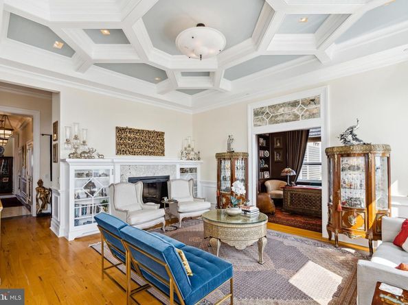 1425 Locust Street 33A, Philadelphia PA 19102