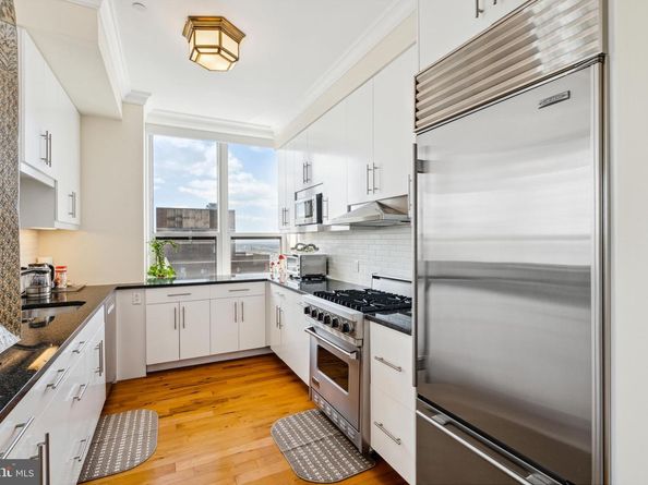 1425 Locust Street 33A, Philadelphia PA 19102