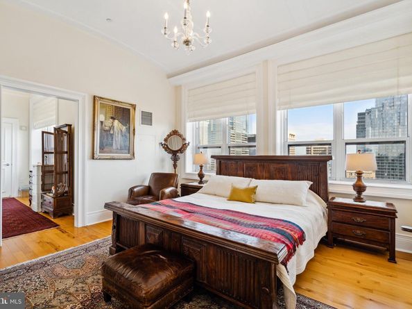 1425 Locust Street 33A, Philadelphia PA 19102