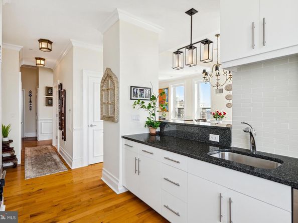 1425 Locust Street 33A, Philadelphia PA 19102