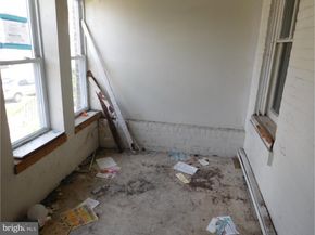 7252 Grays Avenue, Philadelphia PA 19142