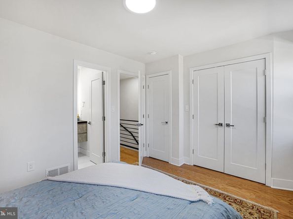 2220 13TH Street NE, Washington DC 20018