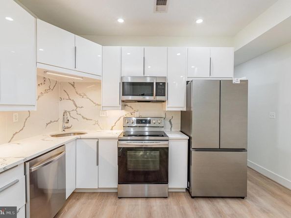 429 20TH Street NE 1, Washington DC 20002