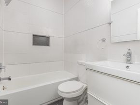 429 20TH Street NE 1, Washington DC 20002