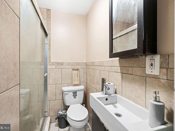 521 W Venango Street, Philadelphia PA 19140