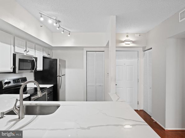 1001 N Vermont Street 910, Arlington VA 22201