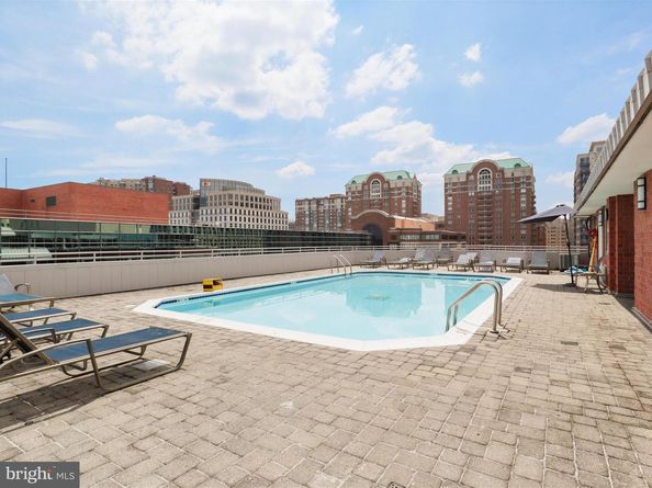 1001 N Vermont Street 910, Arlington VA 22201
