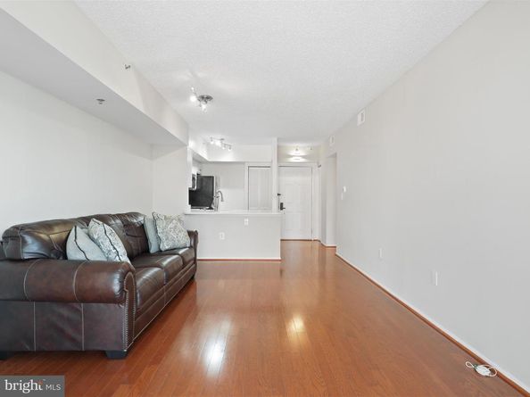 1001 N Vermont Street 910, Arlington VA 22201