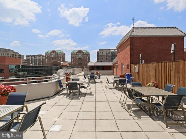 1001 N Vermont Street 910, Arlington VA 22201