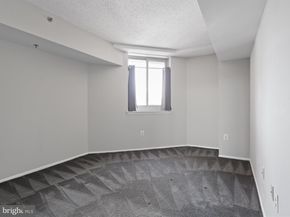 1001 N Vermont Street 910, Arlington VA 22201