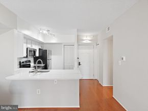 1001 N Vermont Street 910, Arlington VA 22201