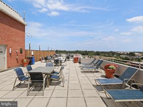 1001 N Vermont Street 910, Arlington VA 22201