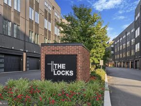 4523 Riverside Way, Philadelphia PA 19127