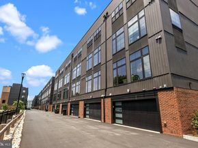 4523 Riverside Way, Philadelphia PA 19127