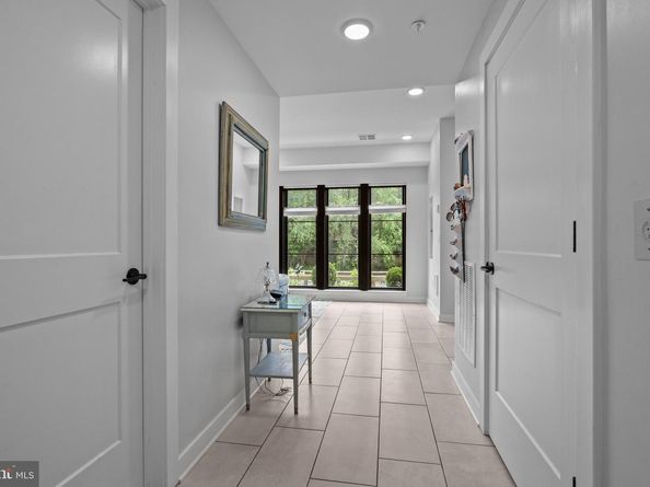 4523 Riverside Way, Philadelphia PA 19127