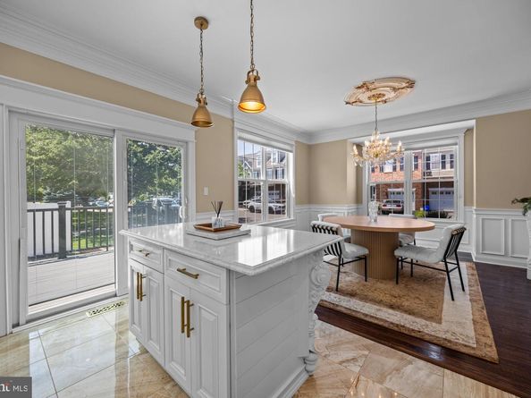 2124 W Reserve Drive, Philadelphia PA 19145