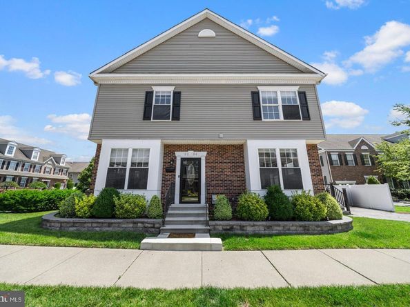 2124 W Reserve Drive, Philadelphia PA 19145