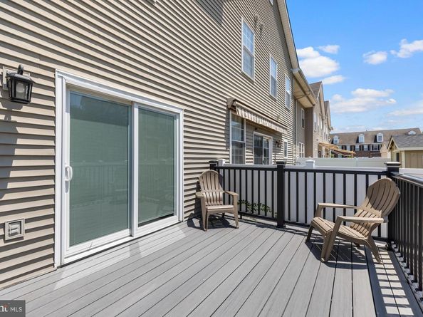 2124 W Reserve Drive, Philadelphia PA 19145