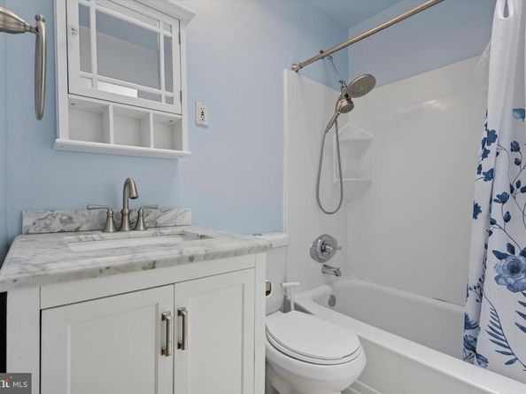 354 Dawson Street, Philadelphia PA 19128