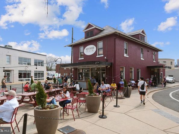 1109 N Vernon Street, Arlington VA 22201