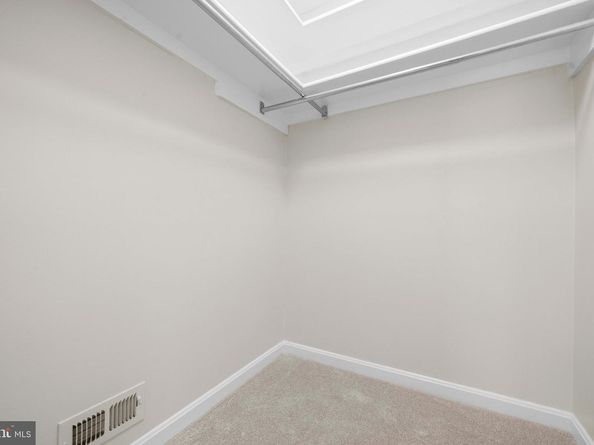 1109 N Vernon Street, Arlington VA 22201