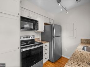 1109 N Vernon Street, Arlington VA 22201