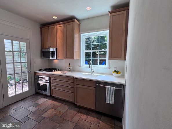 210 Gibbon Street, Alexandria VA 22314