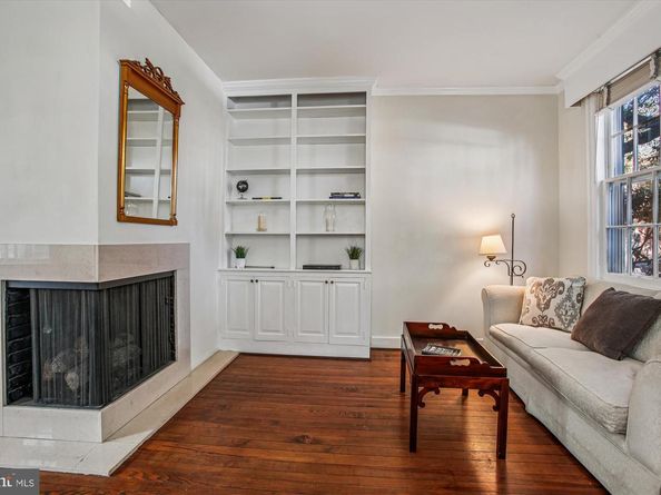 210 Gibbon Street, Alexandria VA 22314