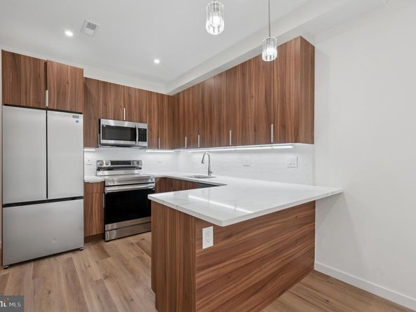 2209 N Franklin Street, Philadelphia PA 19133