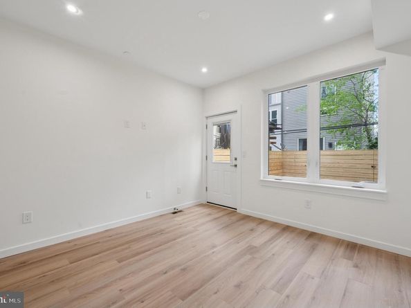 2209 N Franklin Street, Philadelphia PA 19133
