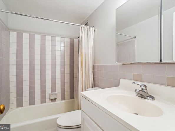 2475 Virginia Avenue NW 315, Washington DC 20037
