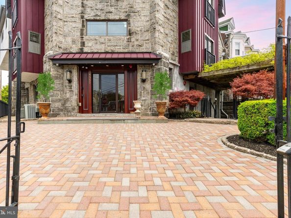 4557 Manayunk Avenue, Philadelphia PA 19128