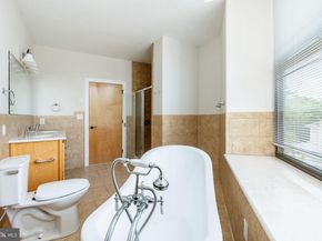 4557 Manayunk Avenue, Philadelphia PA 19128