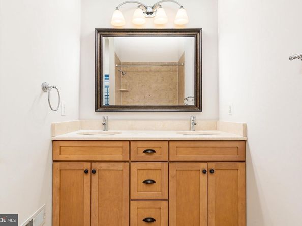 4557 Manayunk Avenue, Philadelphia PA 19128