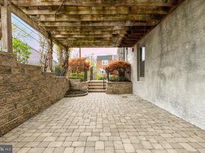 4557 Manayunk Avenue, Philadelphia PA 19128