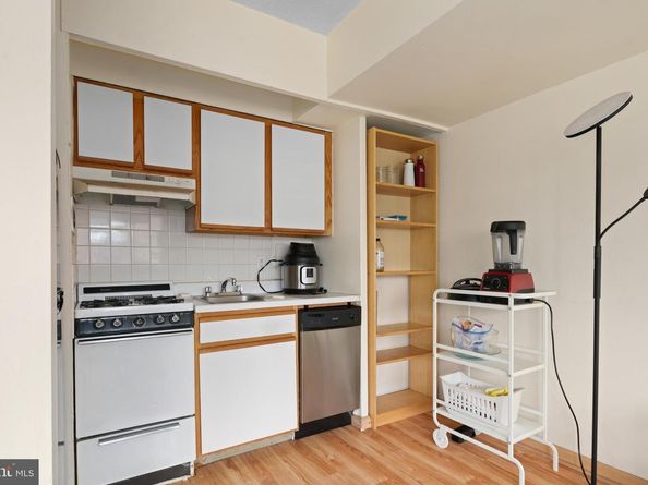 2101 Chestnut Street 1801, Philadelphia PA 19103