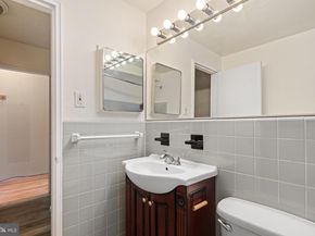 2101 Chestnut Street 1801, Philadelphia PA 19103