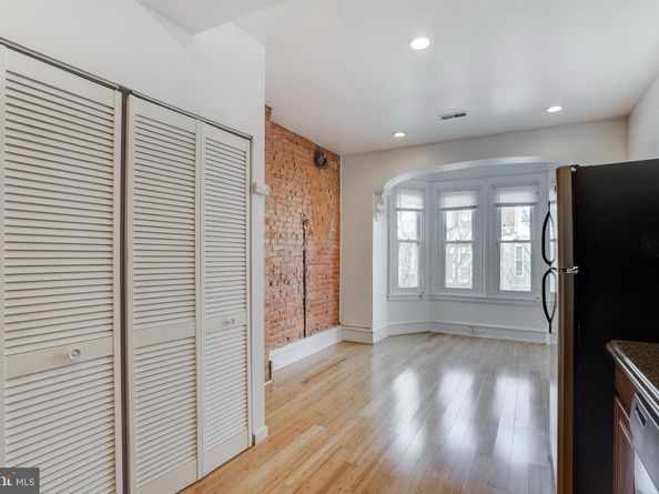 4031 Green Street, Philadelphia PA 19104