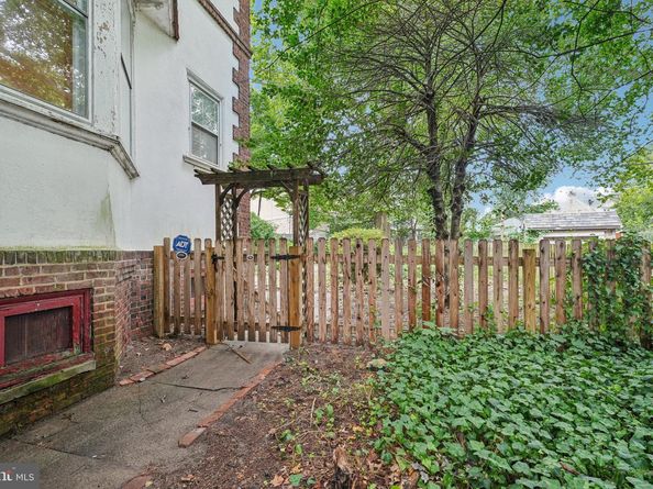 614 E Vernon Road, Philadelphia PA 19119