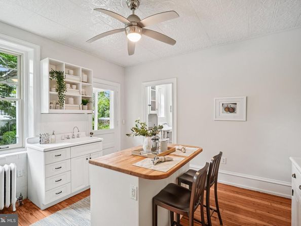 614 E Vernon Road, Philadelphia PA 19119