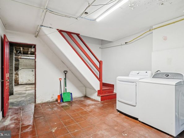 614 E Vernon Road, Philadelphia PA 19119