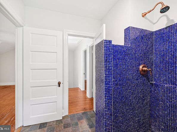 614 E Vernon Road, Philadelphia PA 19119