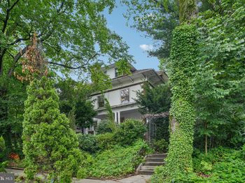 614 E Vernon Road