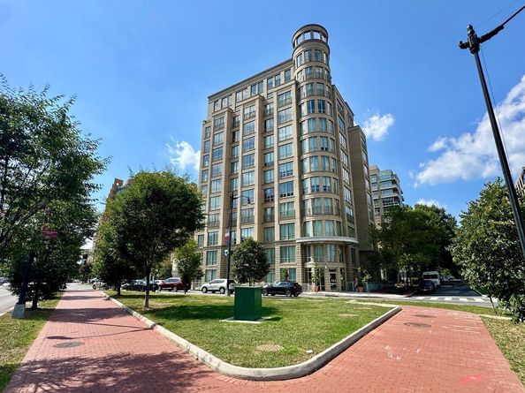 301 Massachusetts Avenue NW 902, Washington DC 20001