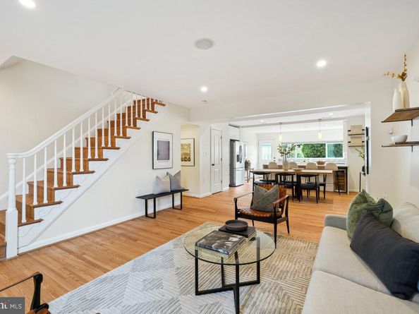 817 20TH Street NE, Washington DC 20002
